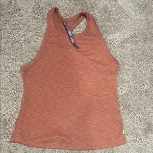 Womens Vuori racerback tank